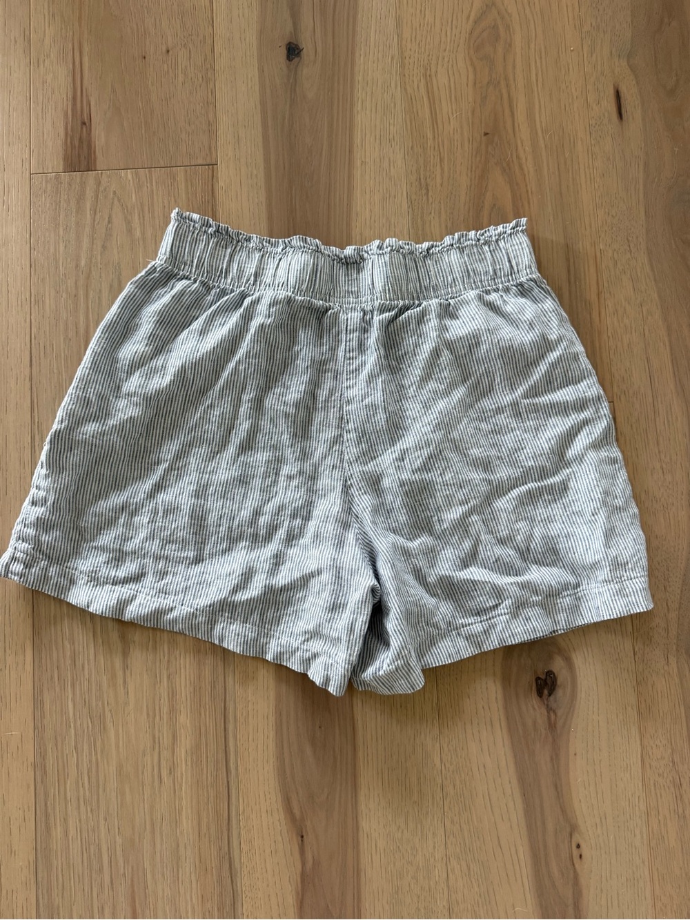 Quince Linen Shorts - Picture 3 of 3
